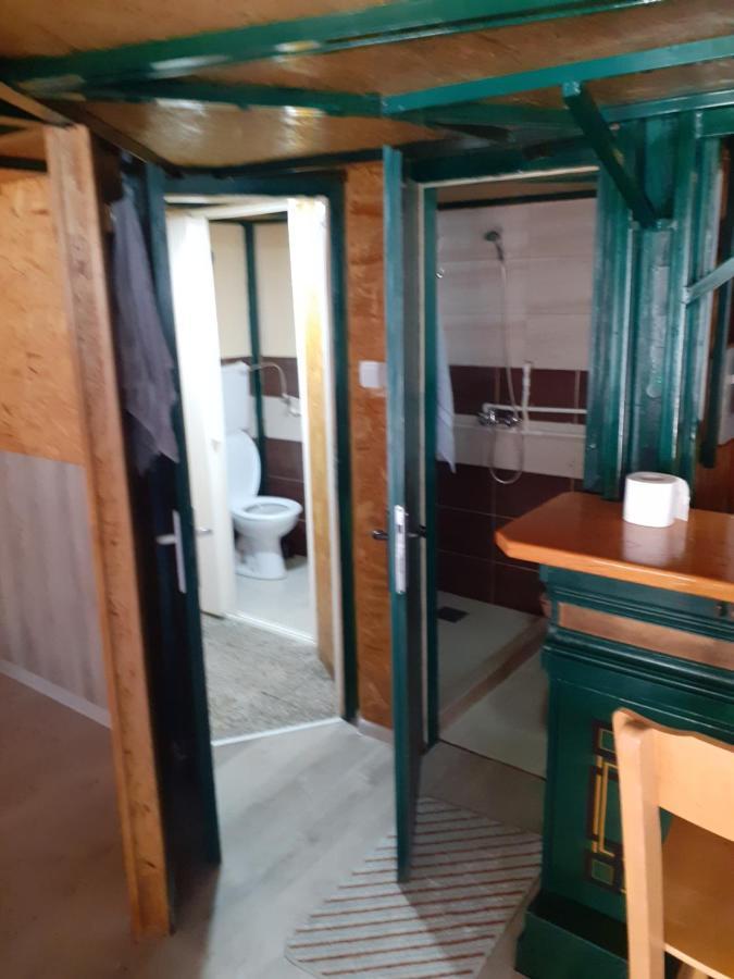 Porodicni Apartman,Viktor Cafee Šabac Extérieur photo